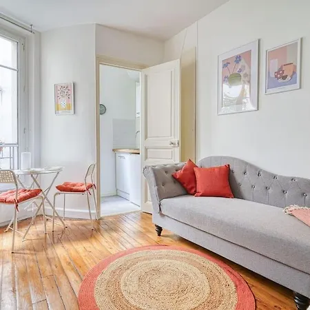 Charming Appartment Paris Montmartre Exterior photo