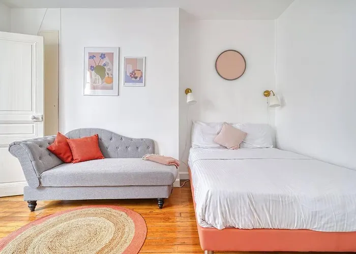 Charming Appartment Paris Montmartre